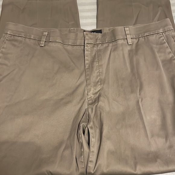 Mens Dockers Straight Fit pants, 38x29 - Picture 3 of 8